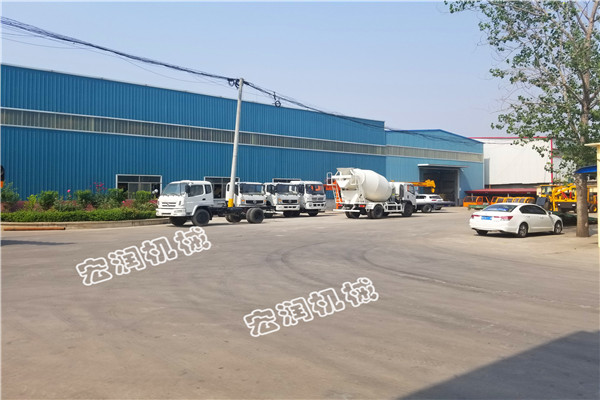 護(hù)欄打樁機(jī)河南蘭考施工現(xiàn)場(chǎng)