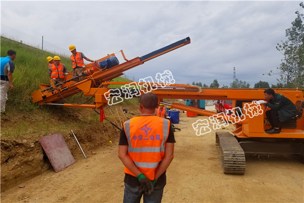8米基坑支護(hù)鉆機棗莊施工現(xiàn)場？宏潤機械